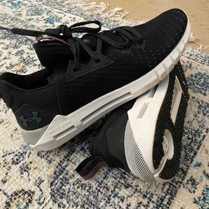 Under Armor Tennis Shoes